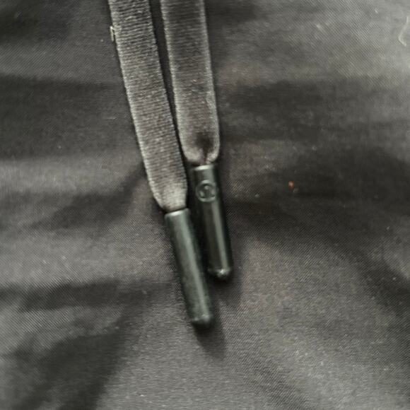 Lululemon Spring Break Away Short 3" – Black – Size 6 - Picture 9 of 11